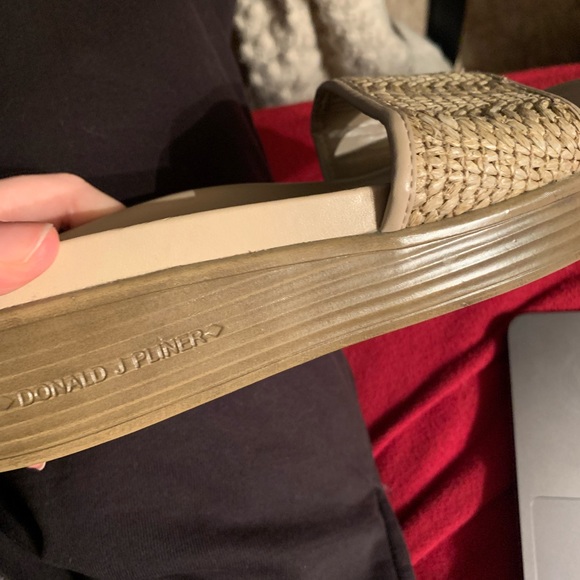 Sandals - Picture 6 of 8